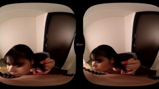 NKKVR-163 【VR】シン・超絶もっちもちBODYで迫ってくる隣の奥さんは【超肉感追尾特化】めちゃくちゃ性欲が強くていつもヤリたがりの【即イキ超敏感若妻！！】旦那とはSEXレスで隣に越してきたボクの家に挨拶ついでに金玉袋が空っぽになるまで精子を奪っていった「だって旦那と同じ…-6