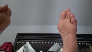 online porn clip 17 little fetish Suck my Toes While I cum, toe sucking on fetish porn-9