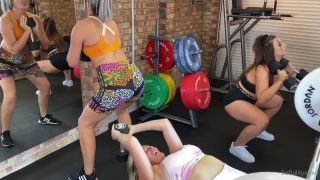 Onlyfans - Scottish Sofia - scottishsofiaI went to the gym with jessx x and summerrose and we couldnt keep our hands off eac - 27-09-2021-1