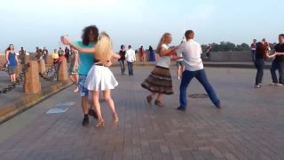 fly-skirt-wind-loves-street-dancing-3