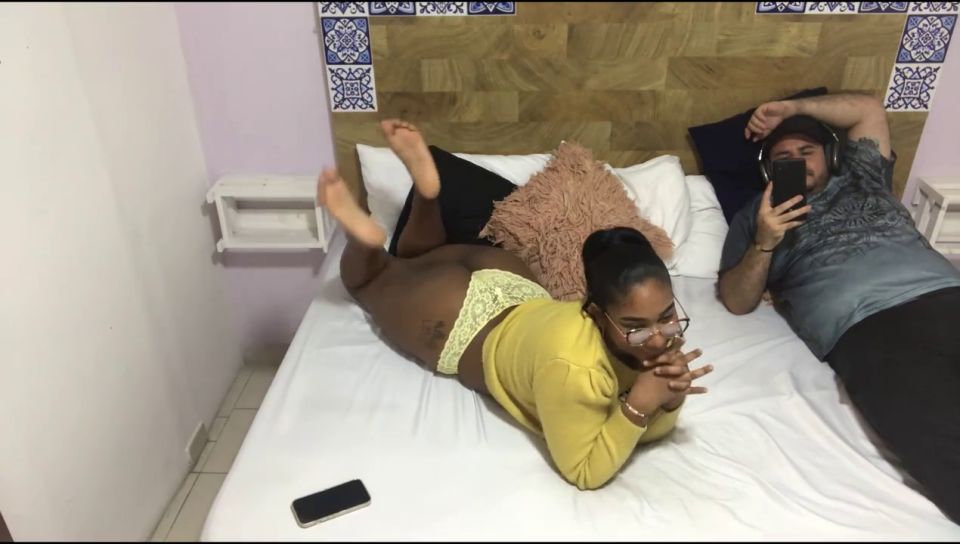 Nathy_hott - My hot friend makes a video in front of me showing her ass