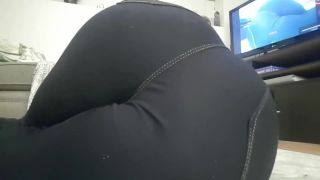 Sloppy blowjob and jean farts!-9