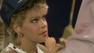 7143 Jane Bond Meets Thunderballs-3