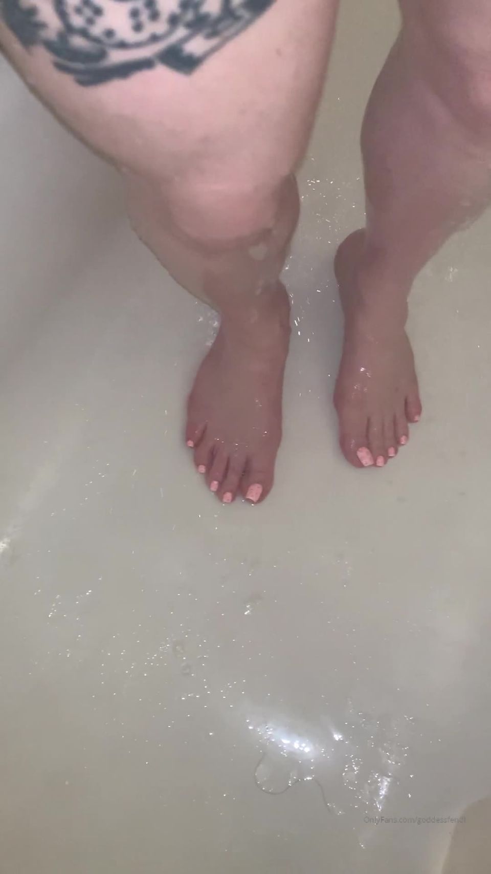 goddessfendi  Wash your hands ….. and feet | goddessfendi | femdom porn sativa rose femdom