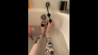 Aimee Fawx - princessaimee () Princessaimee - feet in bathtub rubbing the anal toy hanging down 04-11-2021-0