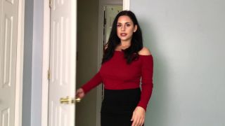 SunnyZass – Mom Seduces Gamer Son Milf-9