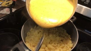 Eevee Bee Sisters - eevee bee () Eeveebee - homemade mac and cheese a must watch 11-02-2020-0