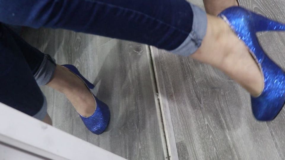 online video 34 Using many heels - feet - high heels porn chastity fetish