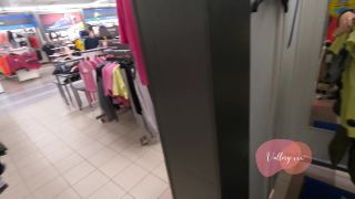 Vallery RayShopping Ended With Deepthroat In Fitting Room ⁄ Blowjob In Store - 2160p-2