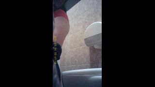 Online Tube Voyeur in Public Toilet - voyeur-4