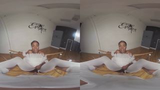 6221 Black Swan-4