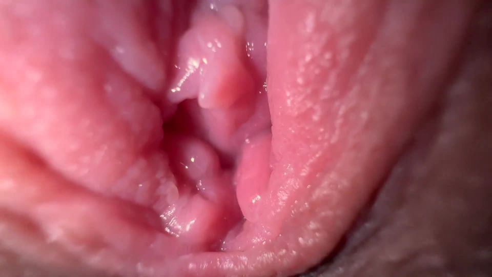 Cute PussyClose up wide pussy spreading and dirty talk