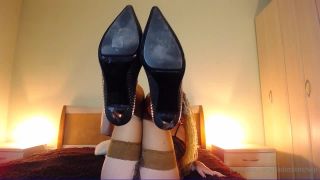 Badassbitchvip - dangling shoes 26-03-2021-0
