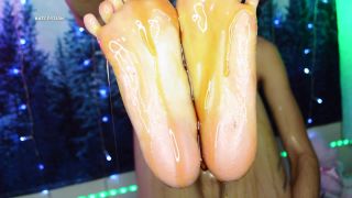 porn clip 22 KatSaysMeow – Maple Syrup Pour on Naked Body - fetish - femdom porn suppository fetish-9