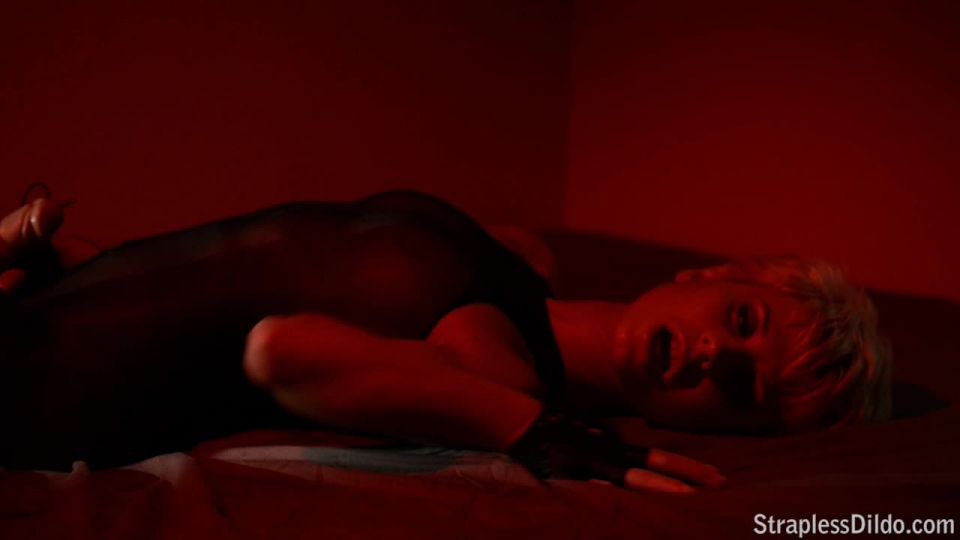 online adult clip 23 Shadow of a Realdoe Solo Session, latex femdom strapon on fetish porn 