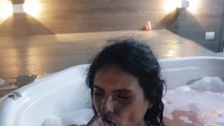 Venusss Fetish - Mia and Venus kissing in the bathtub - Bathtubfetish-0