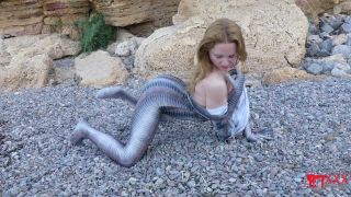 Full body catsuit on the beach Latex!-8