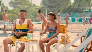 Rebecca Coco Edogamhe, Amanda Campana - Summertime s01e03 (2020) HD 1080p!!!-4