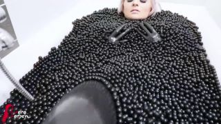 Latexandrubberqueens03086 femdom -8