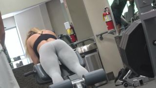 Sexiest babe in my  gym-8