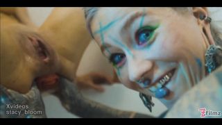 Anuskatzz - Frauentag - Stacy Bloom nehmen zusammen eine Badewanne mit Spielzeugen... 1080P - Germany-7