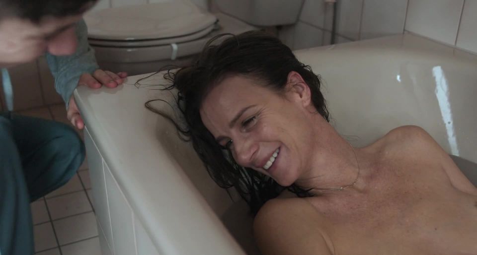 Rachel Griffiths – Mammal (2016) HD 1080p!!!