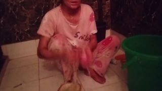 Hot Sex Muslim girlfriend ko bathroom me pakad ke jabar dasti chod diya-1