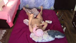 Muceas - I cum on my wife's body. Amateur couple having crazy sex in the bedroom.-9