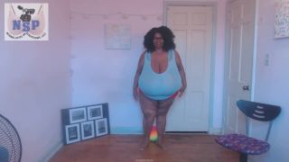 Norma Stitz Gigantomastia Breasts Beach Ball Practice solo Norma Stitz-3