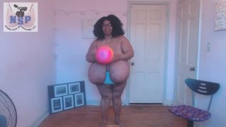 Norma Stitz Gigantomastia Breasts Beach Ball Practice solo Norma Stitz-7