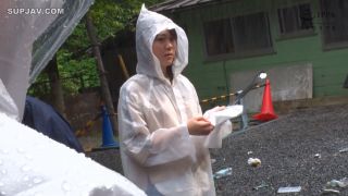 ReducingMosaic DRPT-030 変態オヤジにカッパの中を全裸にされボランティア清掃員が近くにいるのにガクイキしてしまうウブっこ女子○生 皆瀬あかり-5