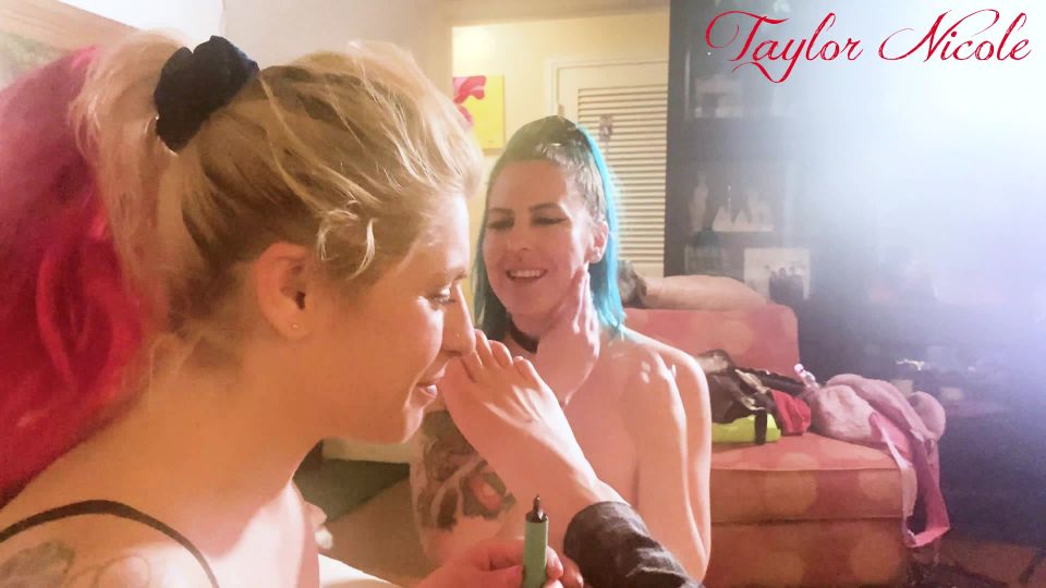 online xxx clip 4 femdom ball torture feet porn | free adult clip 41 femdom secretary fetish porn XXXTaylorNicole – Toe Sucking Between Shoots smoking | secretary