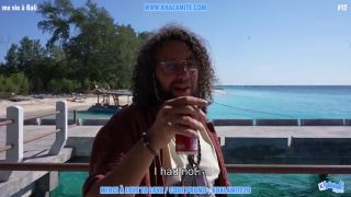 Big Ass This love to Love Unboxing Makes Me Horny Af - French Vlog Hairy-1