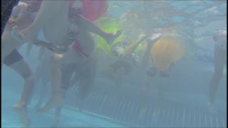 Porn tube Online Tube Voyeur Under the water in the swimming pool - voyeur-3