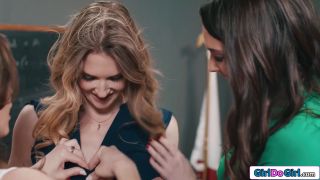 6295 Three Lesbian Teachers Dp In Classroom-1