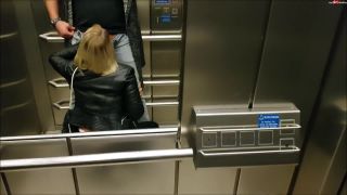 LilliVanilli – Ein Traum Nein, Realitat – Sex im Aufzug und fast erwischt – A dream No, reality !! SEX IN LIFT and almost caught!,  on milf porn -7