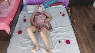 Handjob Amateur couple crazy sex in the bedroom. Hot foreplay of the couple, oil massage on the body.-1