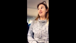Scarlett Morgan Scarlettmorgan - yay new toys unboxing in the car cause im too excited 16-07-2020-0