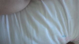 Amateur Pov Blowjob Olive uses her feet and mouth to get your cum but you put it in her pussy-9