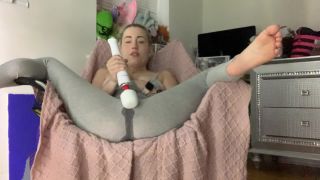 HoneyBunnyBA - Watch Me Squirt Thru My Leggings - Petite-7