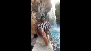 Beautyful_footsies aka bfootsies - 06-19-2020 OnlyFans Video - Sexy pool side tease video fetish Beautyful_footsies-4