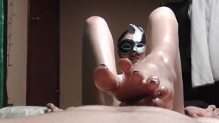 Online Footjob – POV Masked Amateur gets Cum Rubbed all over her Feet - handjob-3