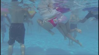  Voyeur Under the water in the swimming pool - pcolle YMUW-1014, voyeur on voyeur-9