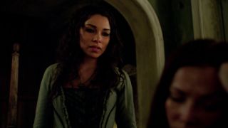Lise Slabber, Jessica Parker Kennedy, Clara Paget – Black Sails s02e01 (2014) HDTV 1080p - [Celebrity porn]-3