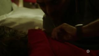 Veronique Volta – Mafiosa s04e05 (2012) HD 720p - (Celebrity porn)-1