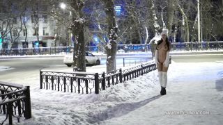 2019 01 31 The winter night  Nude in the city-7