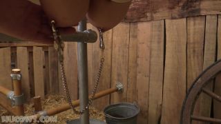 free video 13 pad fetish bdsm porn | Hucows – Denise – high milking bed | denise-1