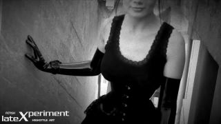 latex-girl.04129-6
