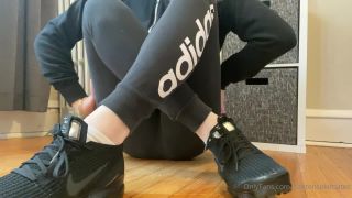 online xxx clip 2 sizetensolemates 16 12 2020 1457257054 get your nose all up in my stinky hanes socks, katy perry foot fetish on feet porn -1