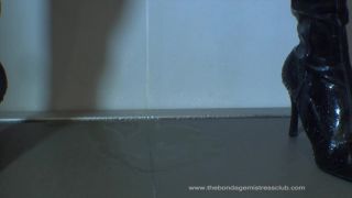 adult clip 18 Essen Showers - foot fetish - femdom porn indian foot fetish-8